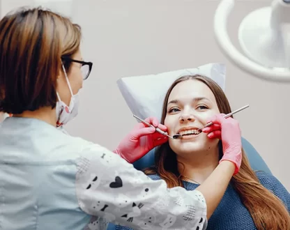 How Oral Surgeons Handle Complex Dental Procedures Safely